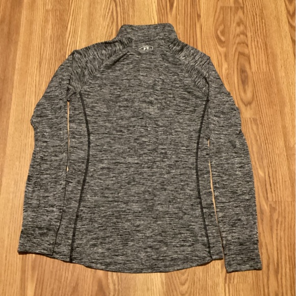 Women’s Gym sweaters size SM/P  brand heat gear color gray and white long sleeve - Picture 10 of 10